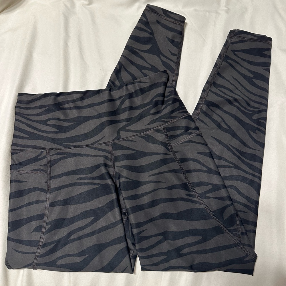 Zebra print leggings